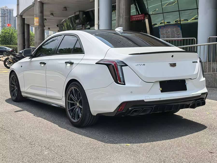 Cadillac CT4 2020