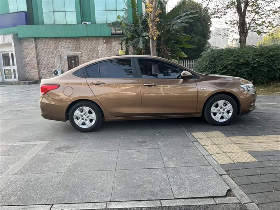 Chevrolet Cavalier 2018 — фото 11