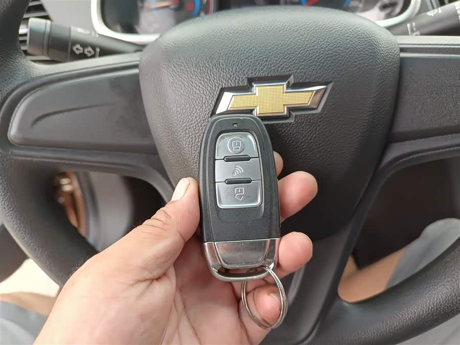 Chevrolet Cavalier 2018 — фото 20