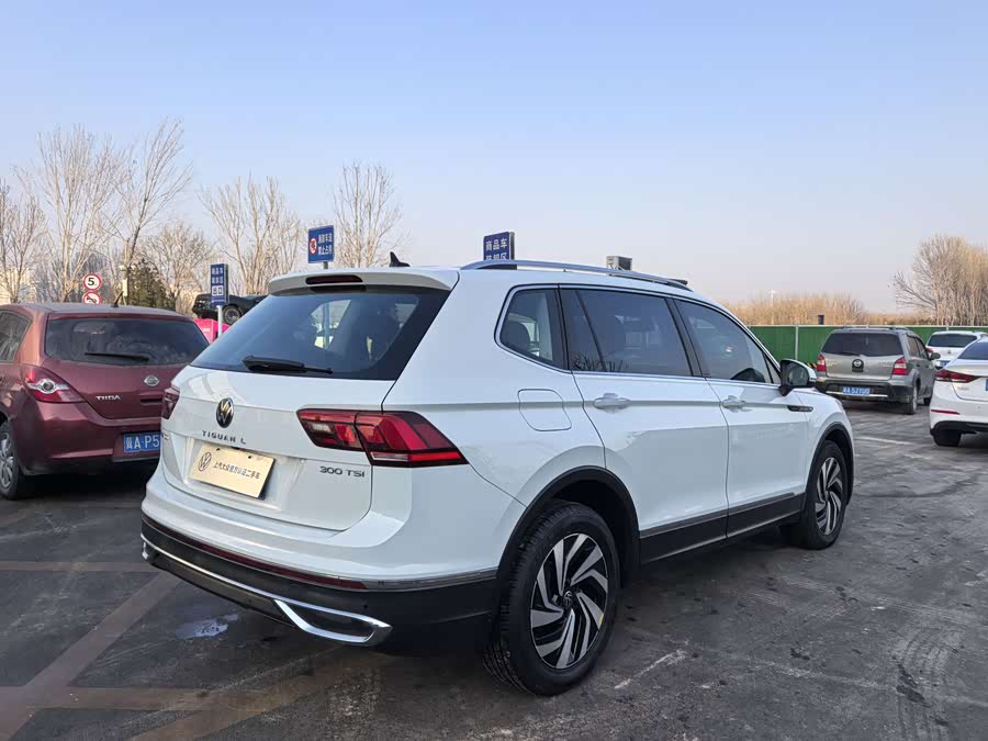Volkswagen Tiguan L 2024