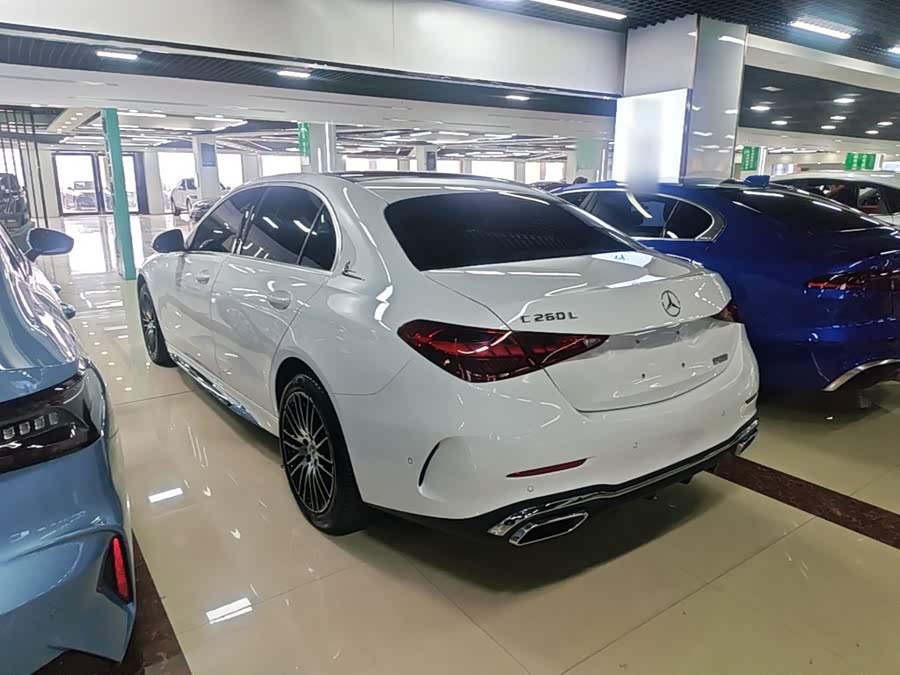 Mercedes-Benz C-Class 2024
