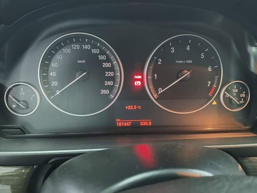 BMW 5 Series 2014 — фото 12