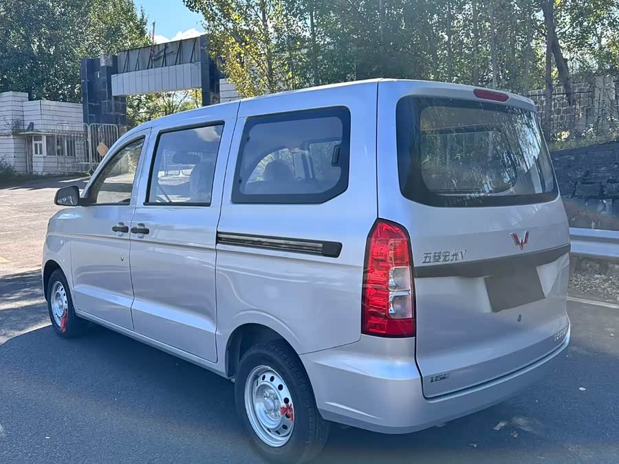 Wuling Hongguang V 2022 — фото 9