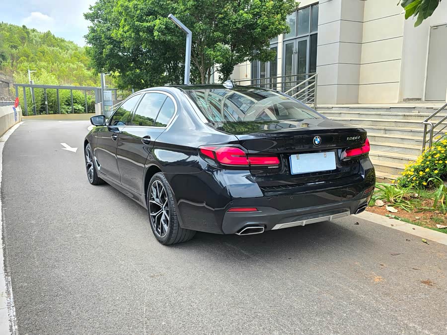 BMW 5 Series 2021