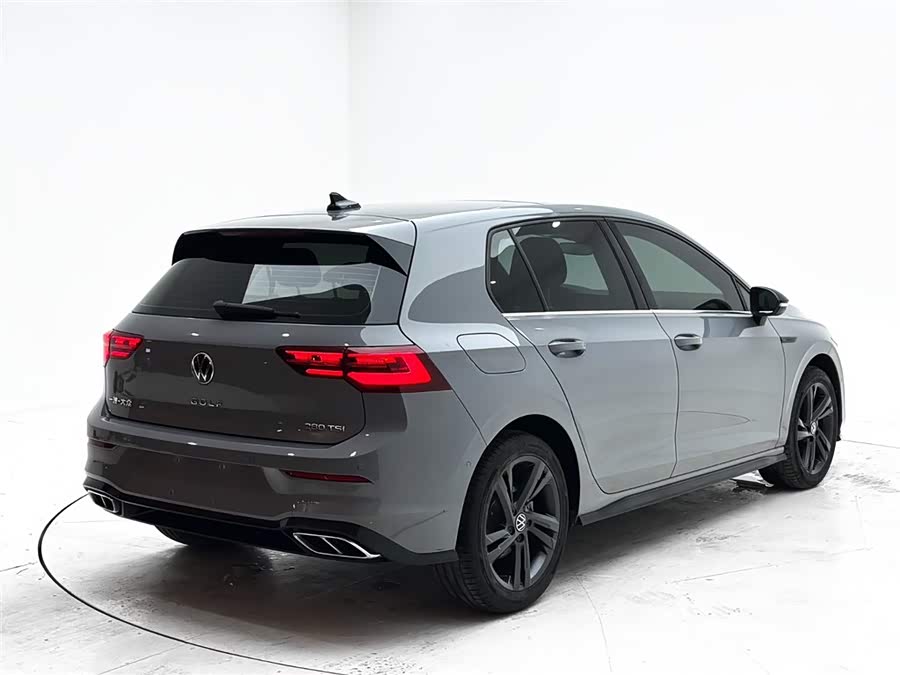 Volkswagen Golf 2021