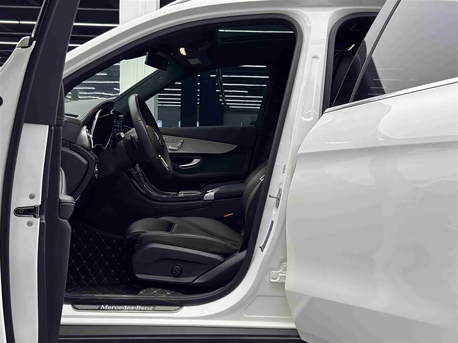 Mercedes-Benz GLC 2021