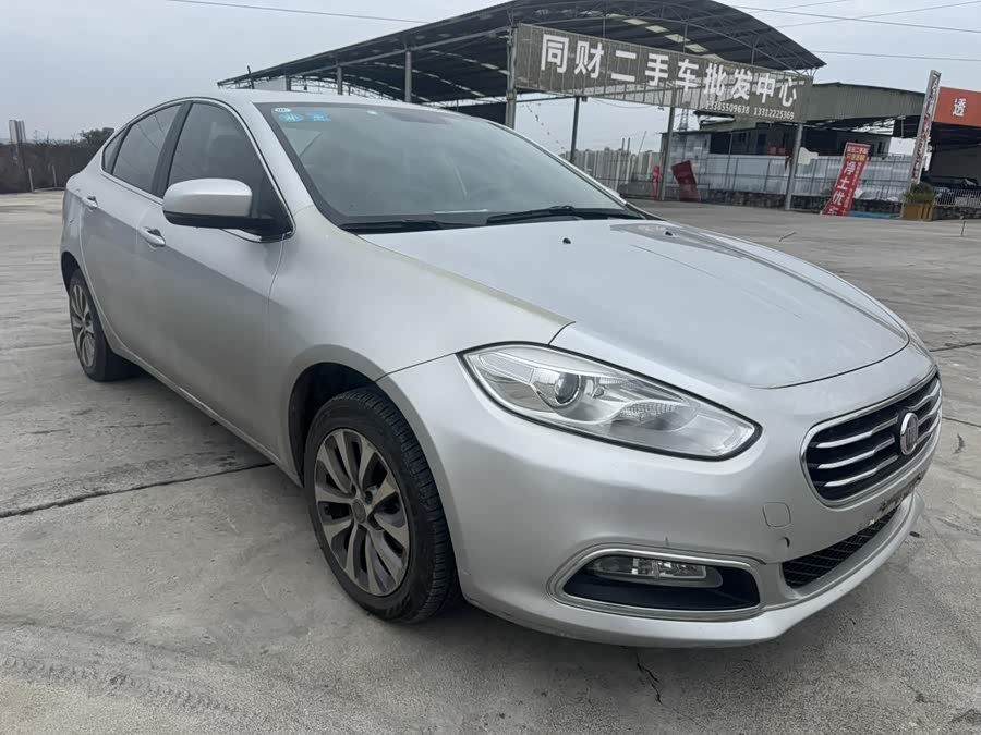 Fiat Viaggio 2012