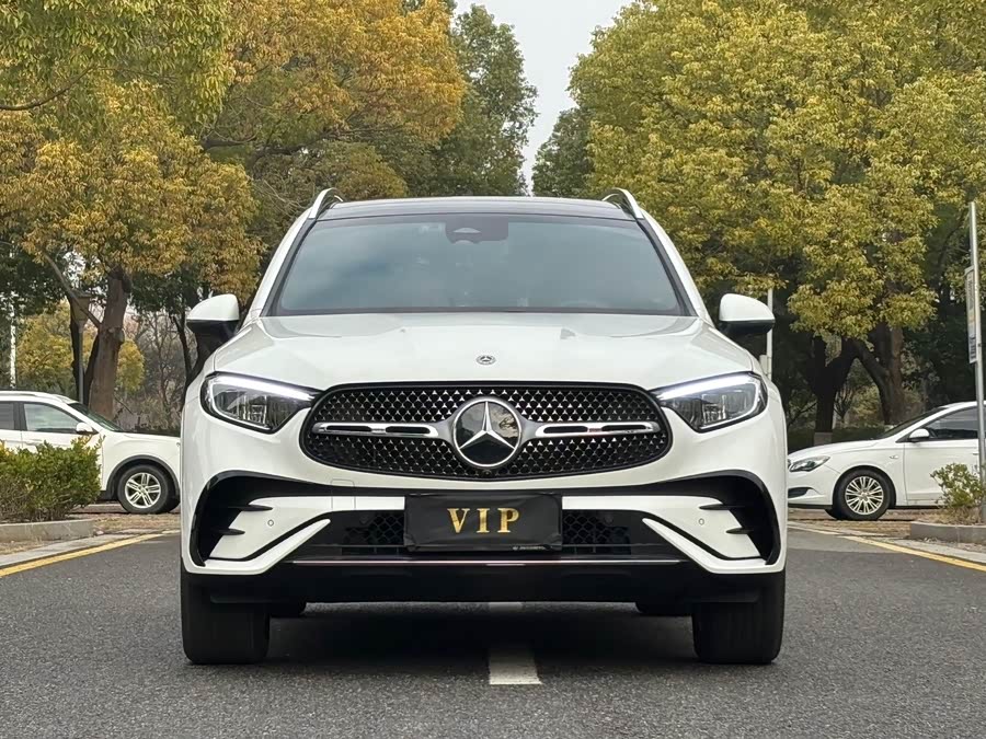 Mercedes-Benz GLC 2023