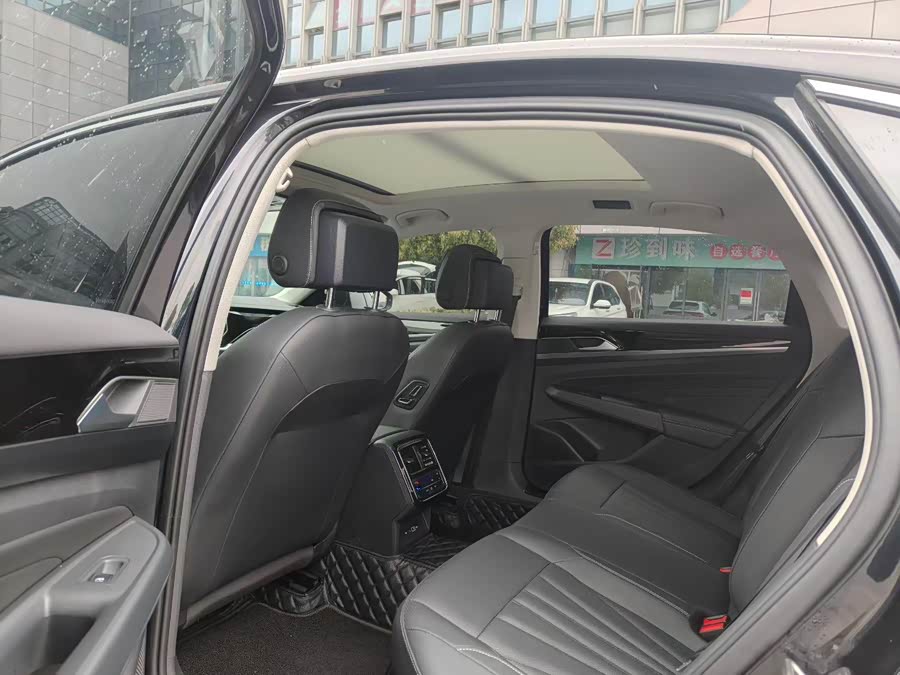 Volkswagen Passat 2024