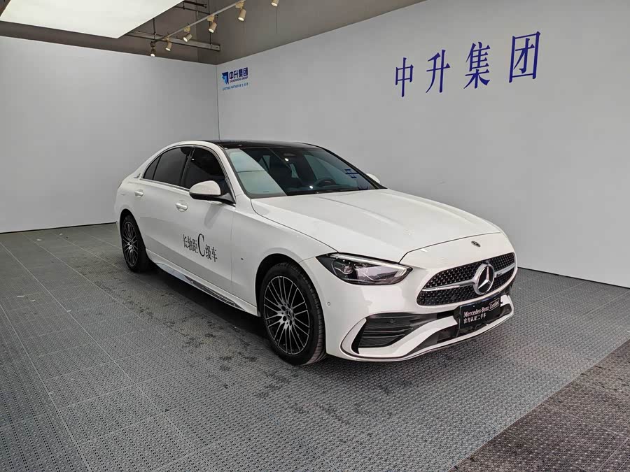 Mercedes-Benz C-Class 2025