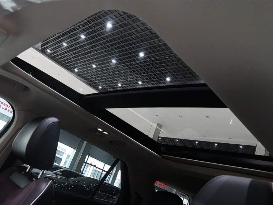 Ford Explorer 2023 — фото 25