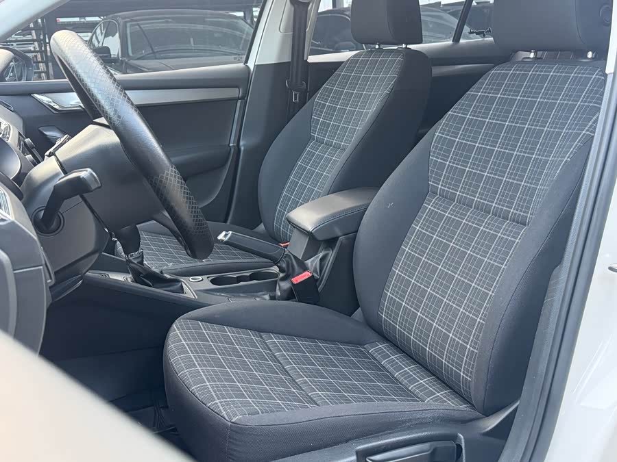 Skoda Octavia 2019 — фото 10