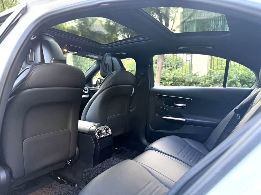 Mercedes-Benz C-Class 2022 — фото 12