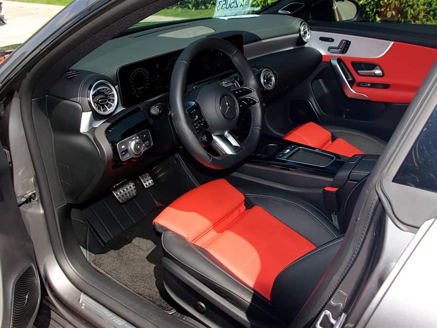 Mercedes-Benz Mercedes CLA AMG 2025 — фото 13