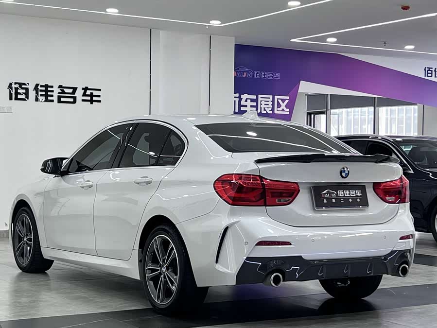 BMW 1 Series 2021