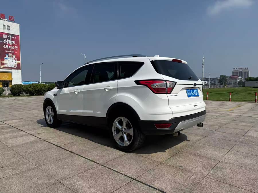 Ford Kuga 2017 — фото 9