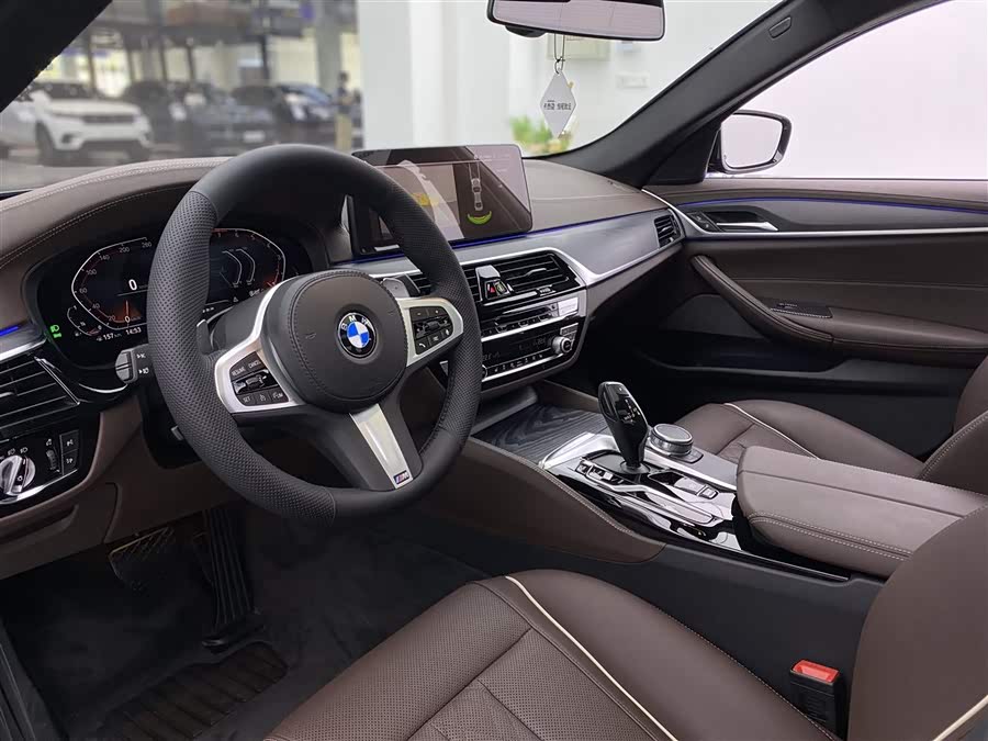 BMW 5 Series 2022