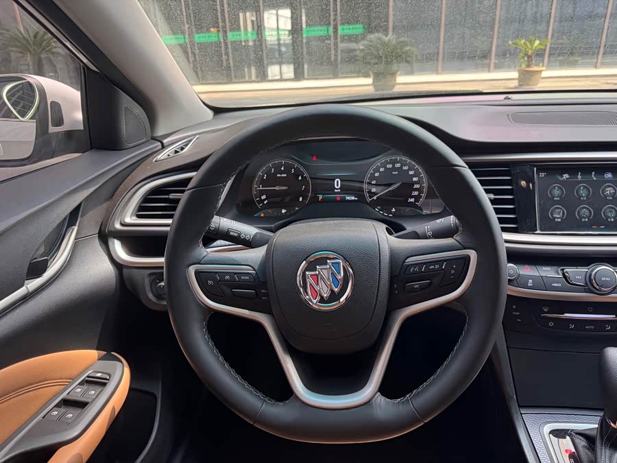 Buick Excelle 2019 — фото 13