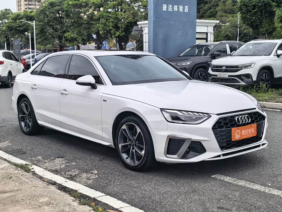 Audi A4L 2022