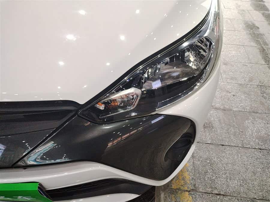 Toyota Yaris L 2016 — фото 24