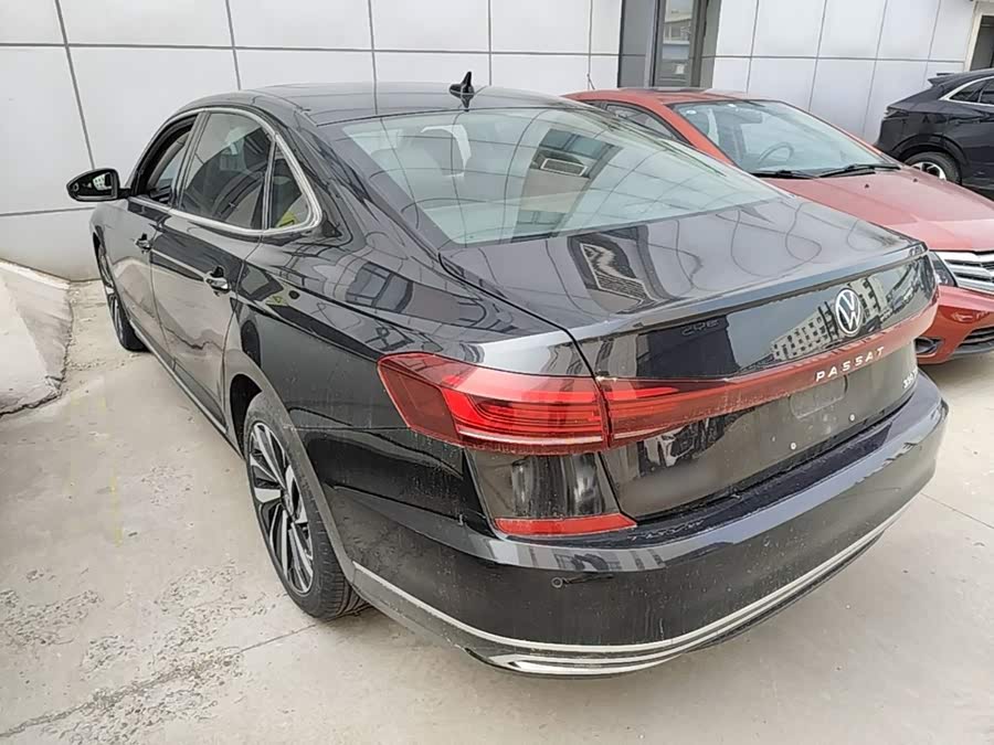Volkswagen Passat 2022