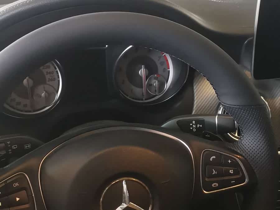 Mercedes-Benz GLA 2016 — фото 13