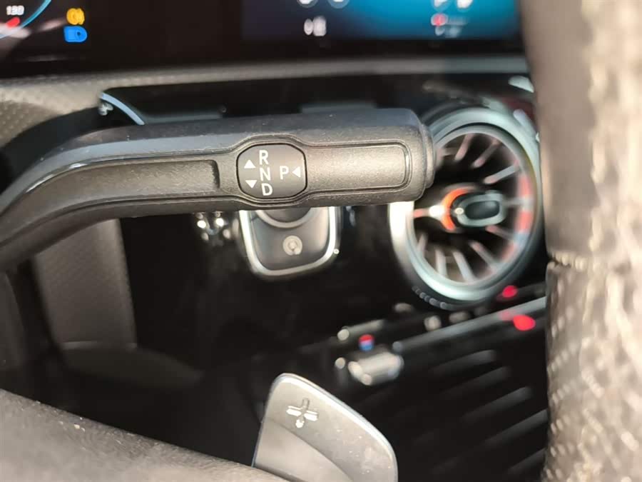 Mercedes-Benz A-Class 2022 — фото 14