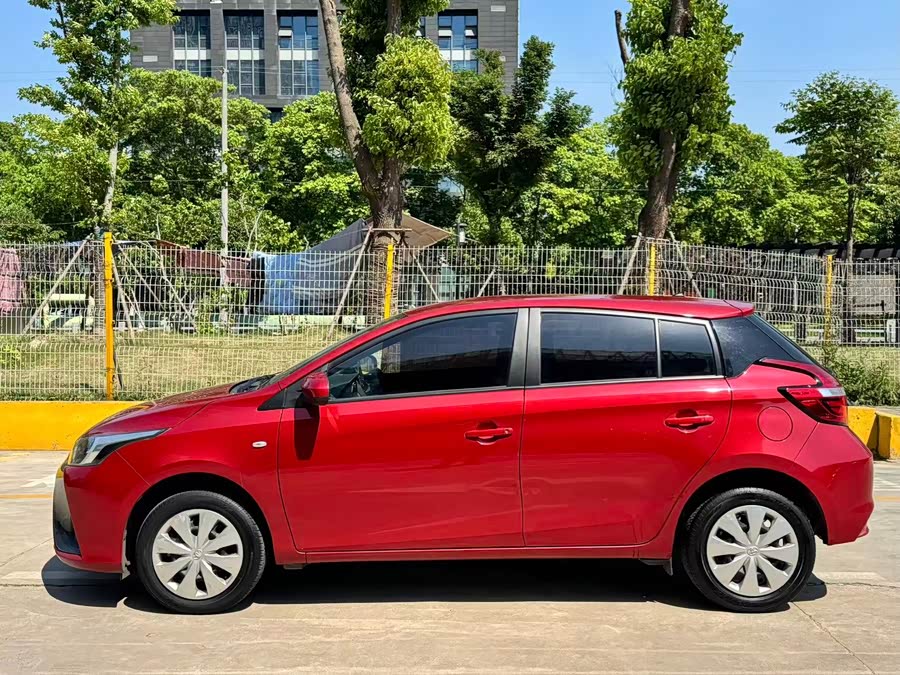 Toyota Yaris L 2020