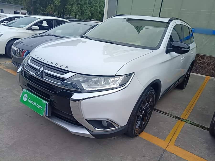 Mitsubishi Outlander 2018