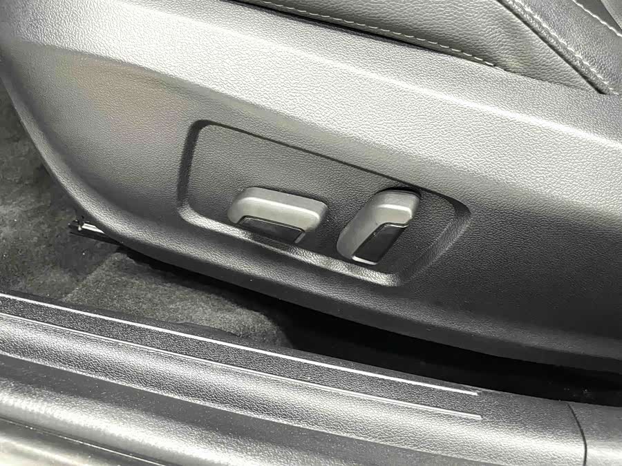 Hyundai Elantra 2022 — фото 14