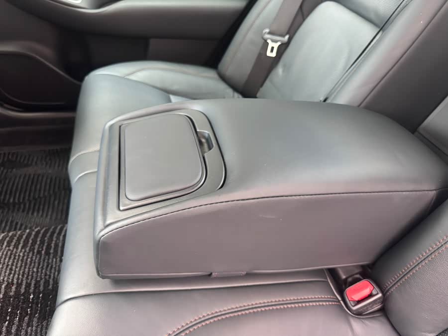 Toyota Crown 2015 — фото 23