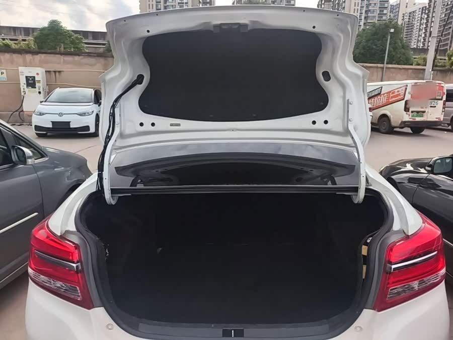 Toyota Vios 2017 — фото 19