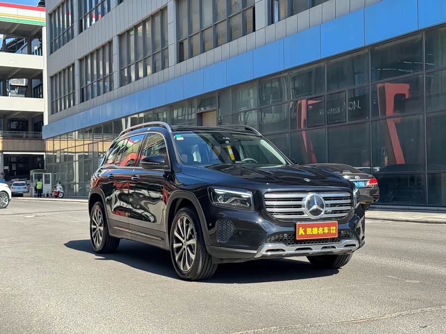 Mercedes-Benz GLB 2024