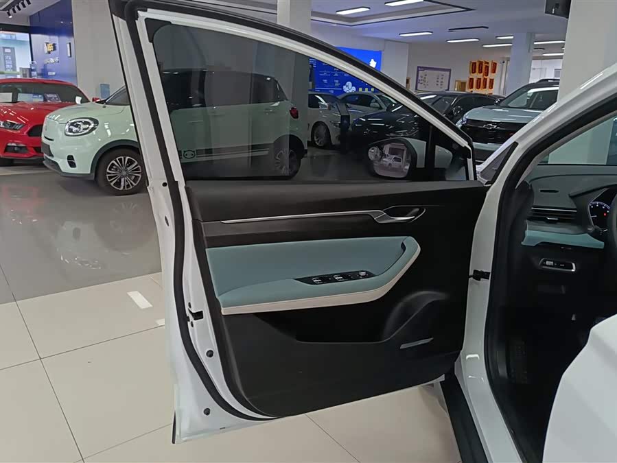 Geely Emgrand S 2022