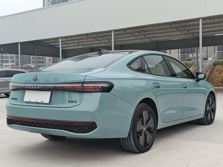 Volkswagen Passat 2025