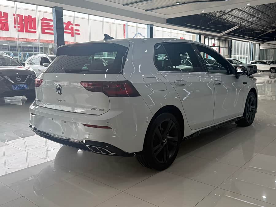 Volkswagen Golf 2023