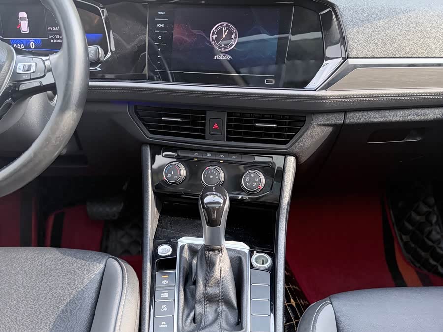 Volkswagen Sagitar 2021
