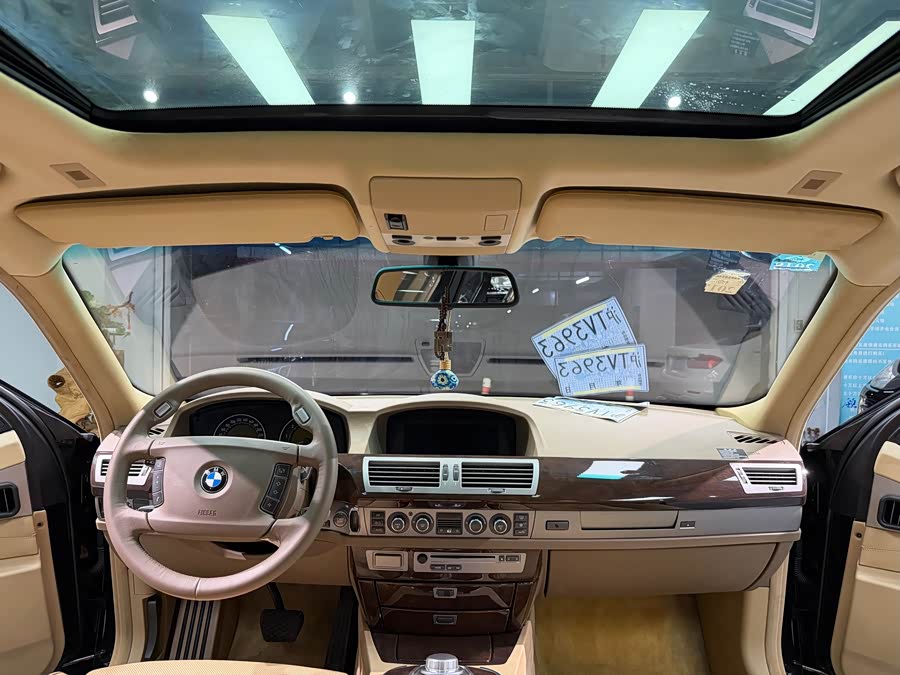 BMW 7 Series 2005 — фото 15