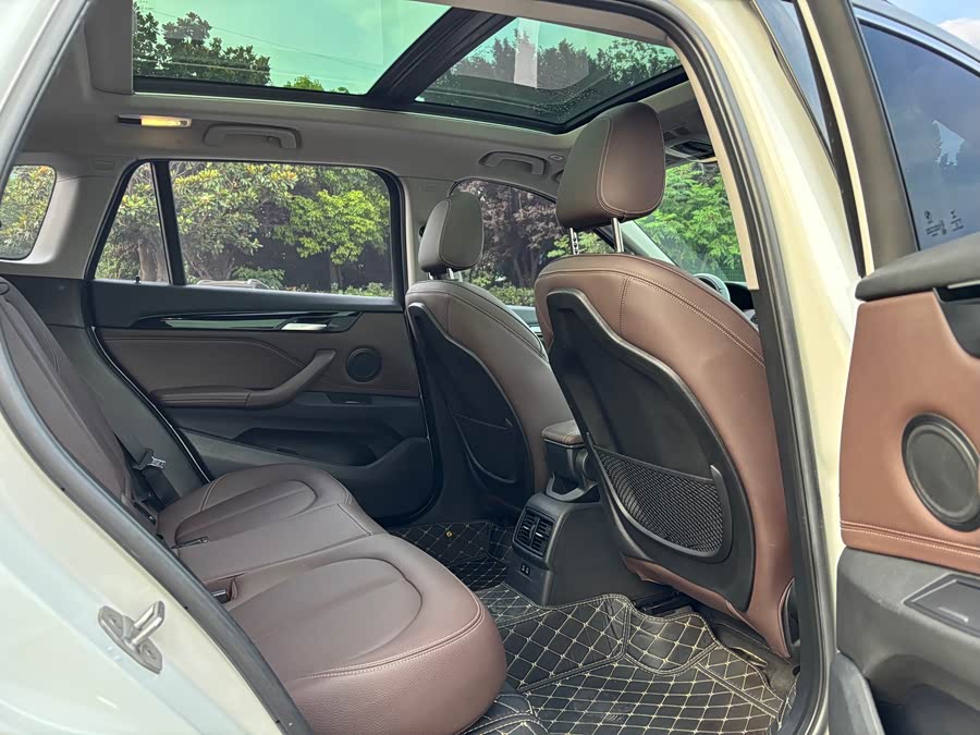 BMW X1 2020 — фото 11