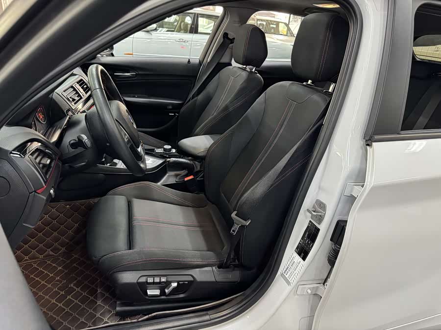 BMW 1 Series 2015 — фото 11