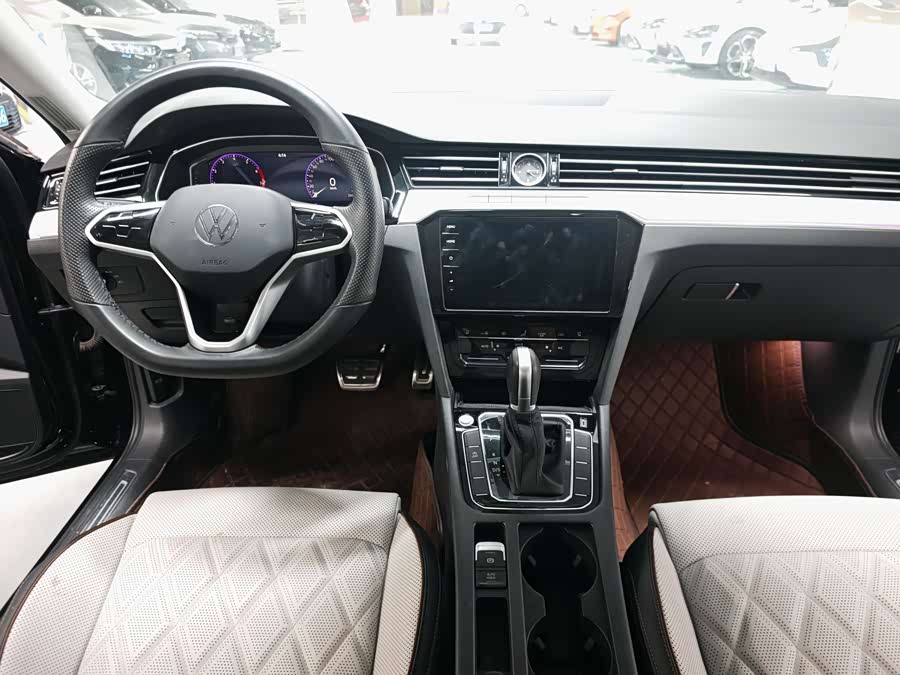 Volkswagen Magotan 2025