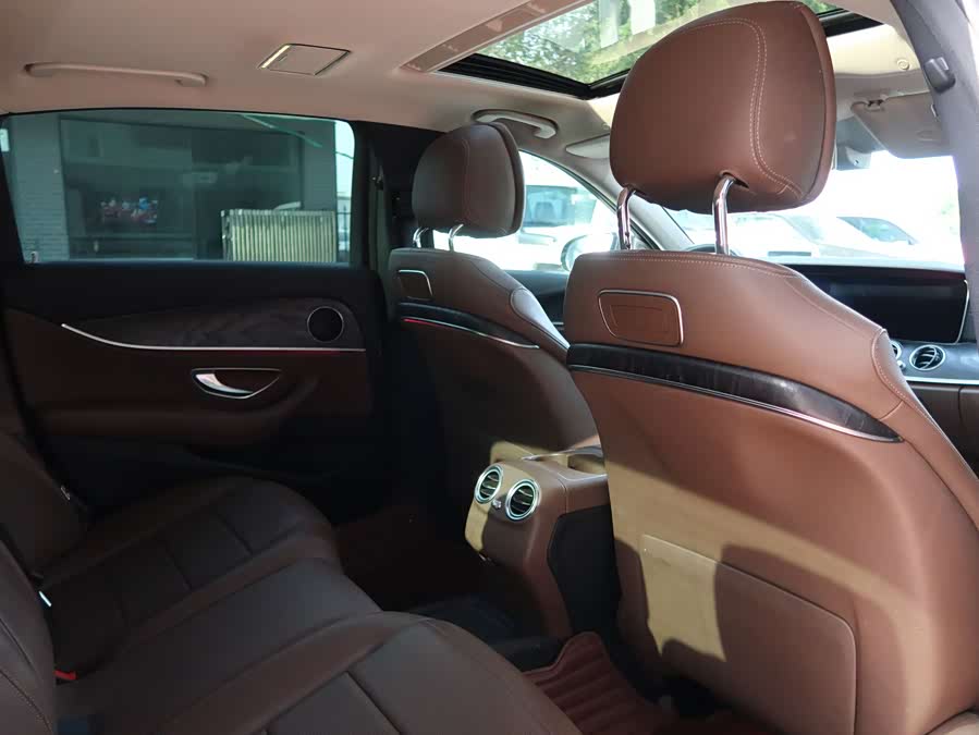 Mercedes-Benz E-Class 2016
