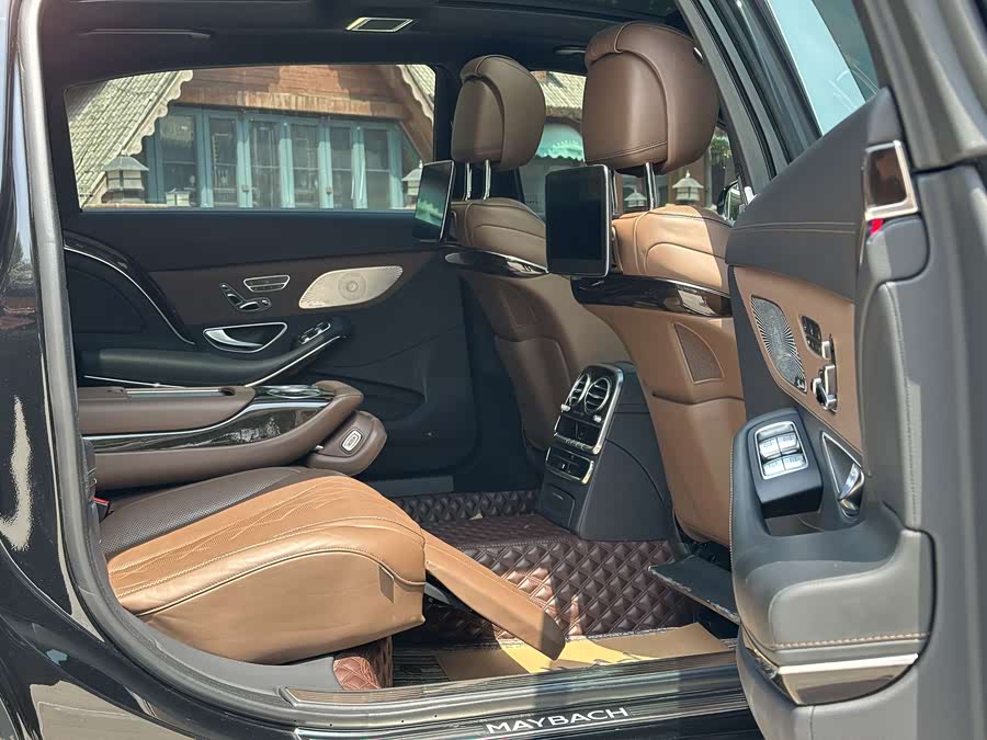 Mercedes-Benz Maybach S-Class 2019 — фото 29