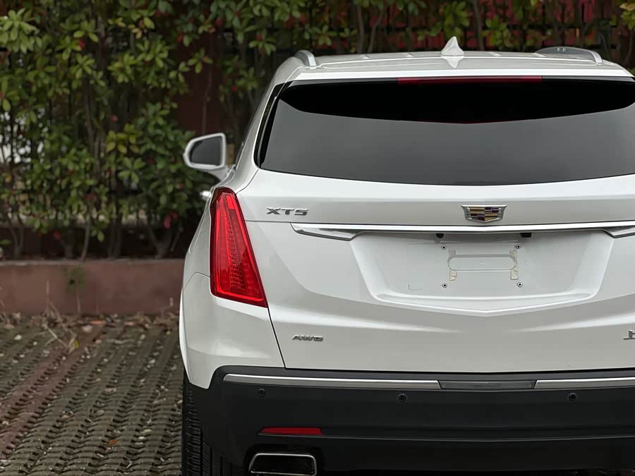 Cadillac XT5 2018 — фото 22