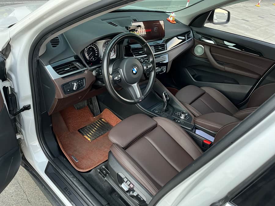 BMW X1 2022 — фото 9