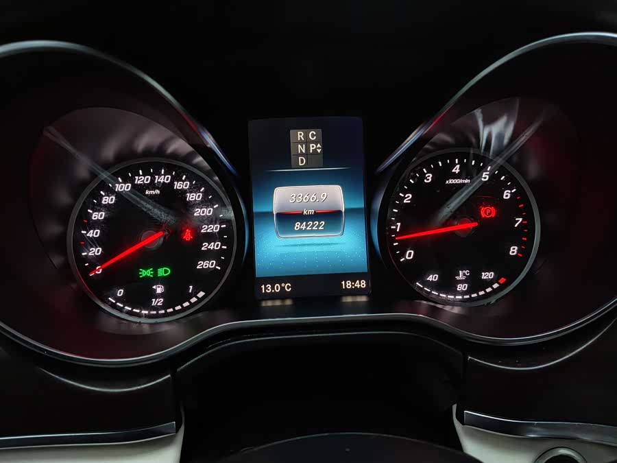 Mercedes-Benz V-Class 2022 — фото 14