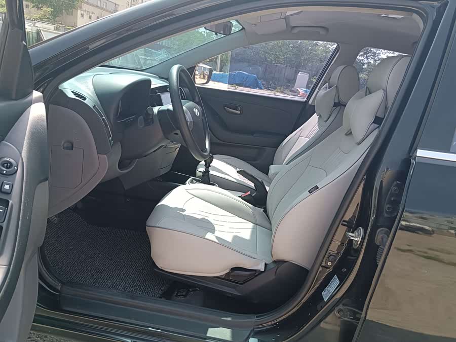 Hyundai Joyful 2011