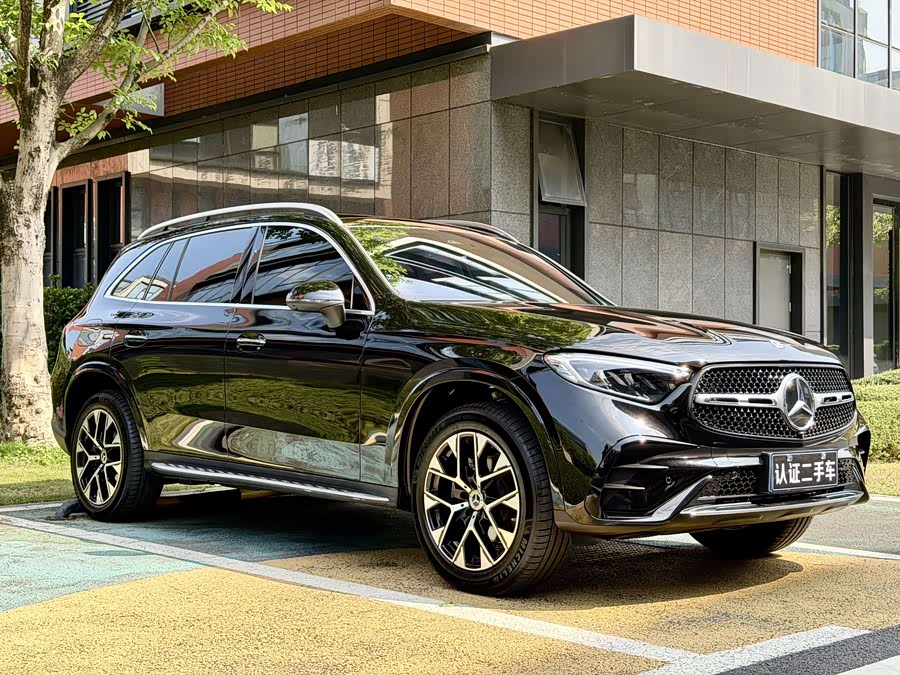 Mercedes-Benz GLC 2023