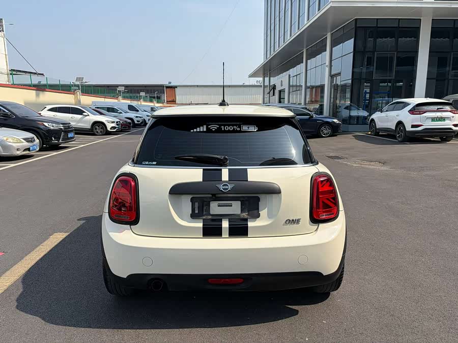 MINI MINI 2018