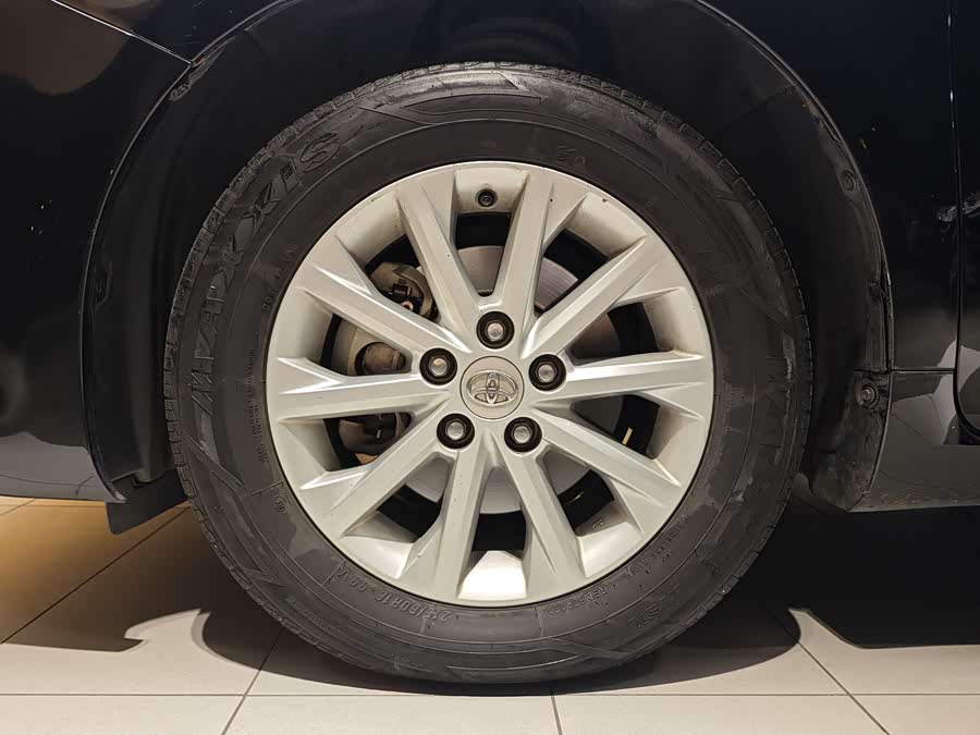 Toyota Camry 2016